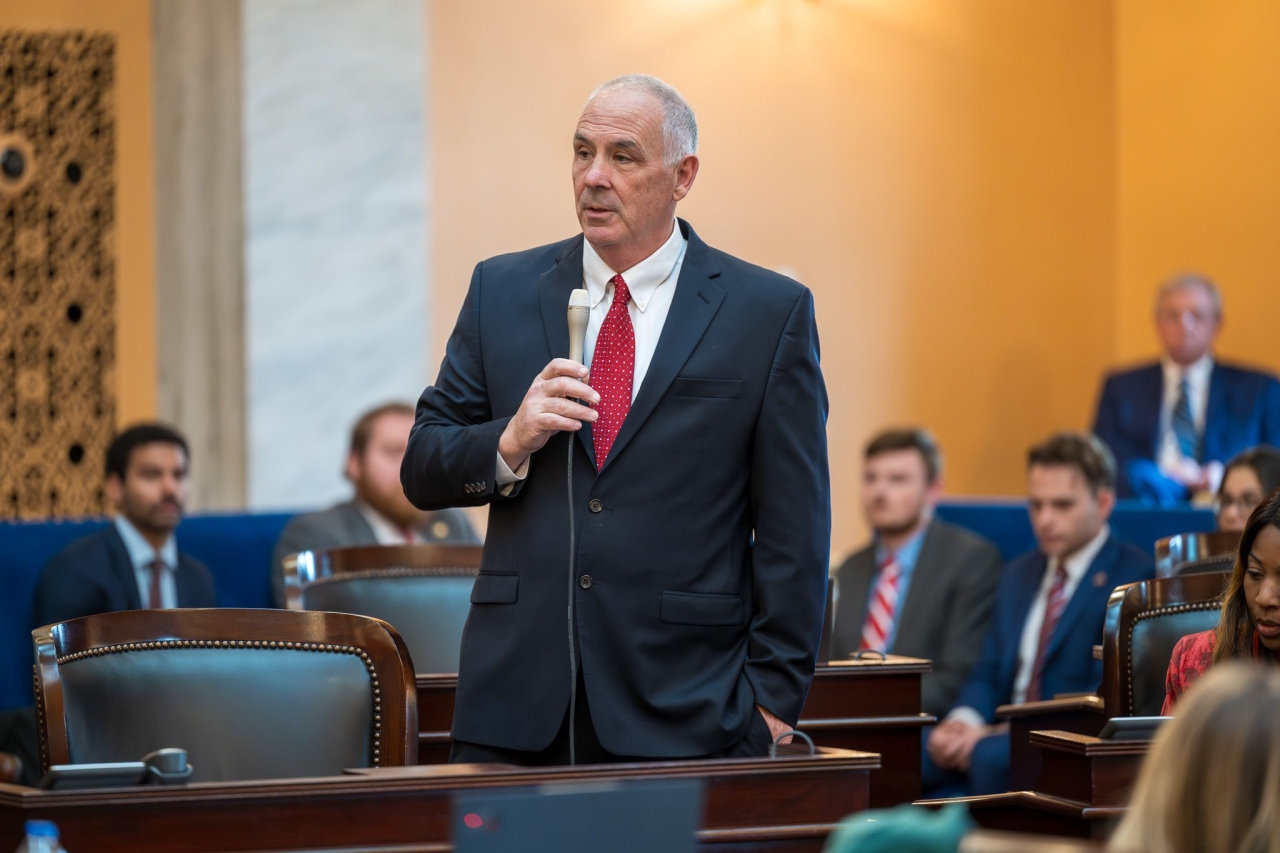 Huffman Celebrates Funding to Support Pregnant Mothers