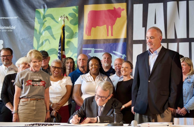 Governor Signs Huffman Bill to Establish an Industrial Hemp Program for Ohio