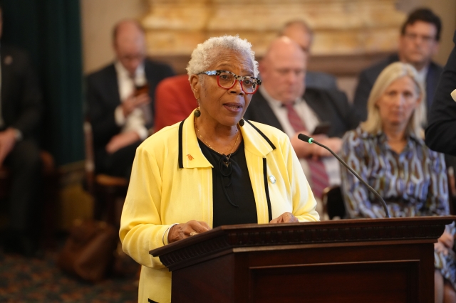 Hicks-Hudson, Manning Introduce Juvenile Justice Bill
