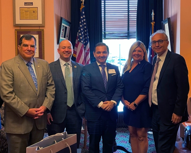 Lang Meets with Serbian and Macedonian Members of Parliament